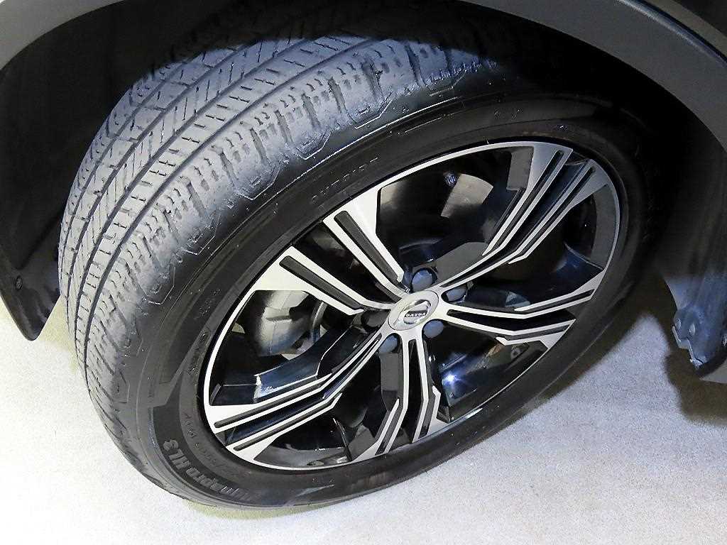 Volvo XC40 2021 Negro - Importación desde Corea - HF Imports Iquique - Foto 20
