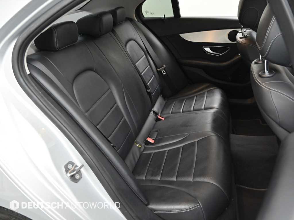 Mercedes Benz C Class - Vista 12