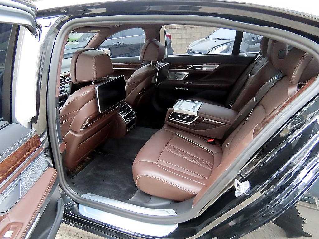 BMW 7 Series - Vista 6