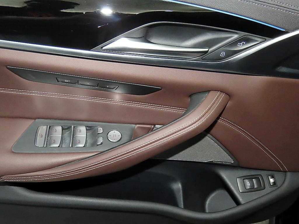 BMW 5 Series 2021 Negro - Importación desde Corea - HF Imports Iquique - Foto 14