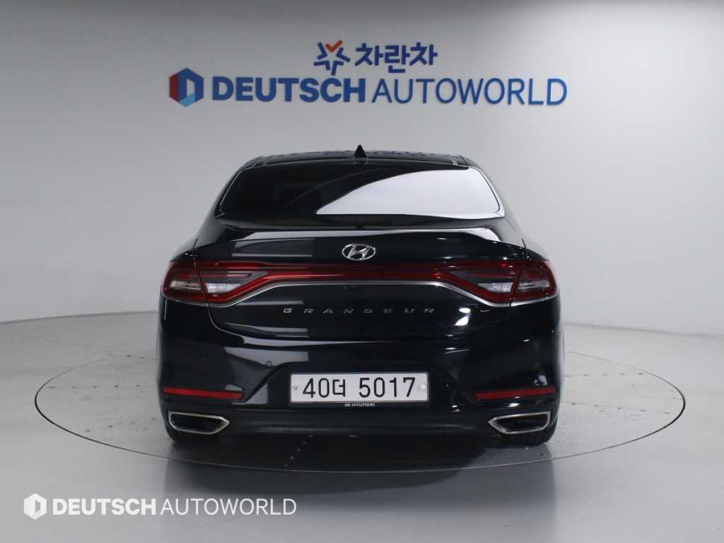 HYUNDAI Grandeur - Vista 4