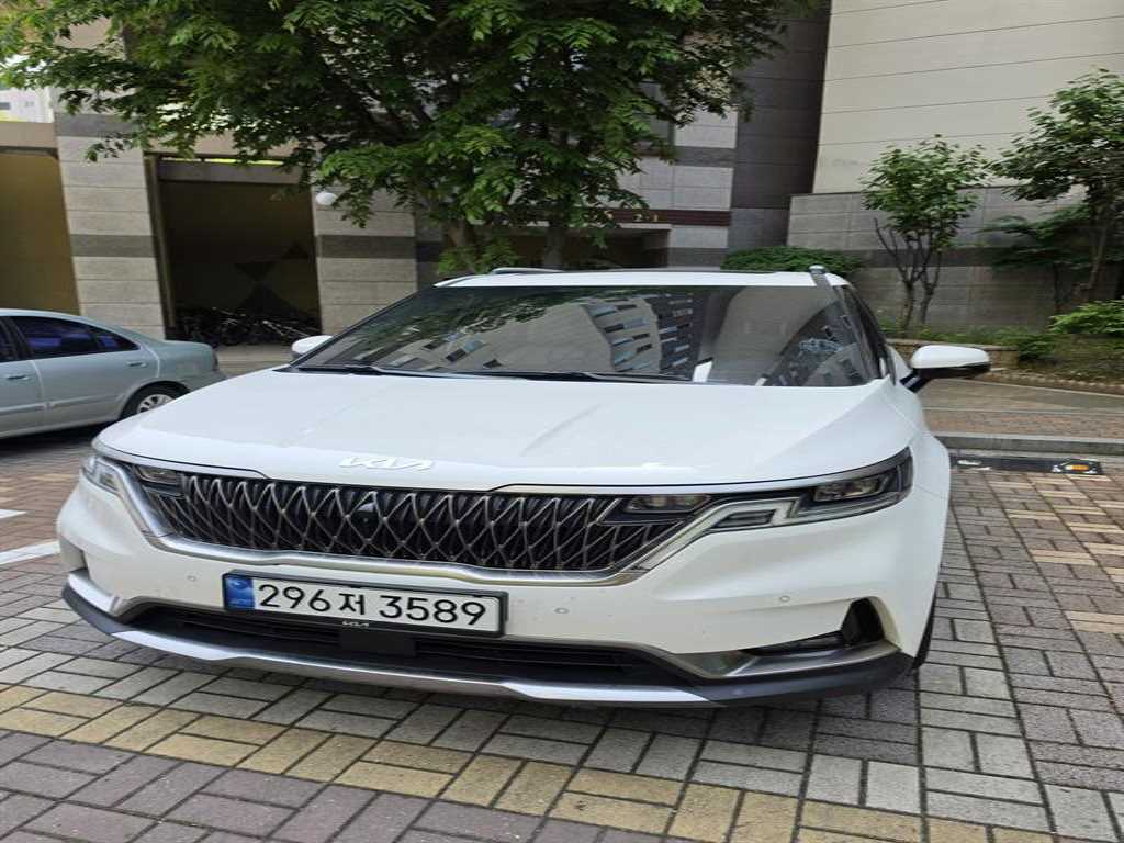 KIA Carnival 2023 Blanco - Importación desde Corea - HF Imports Iquique - Foto 1