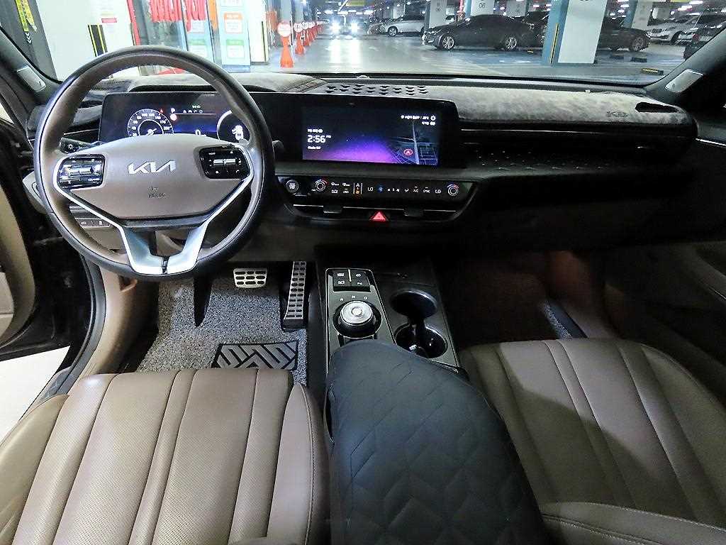 KIA K8 - Vista 10