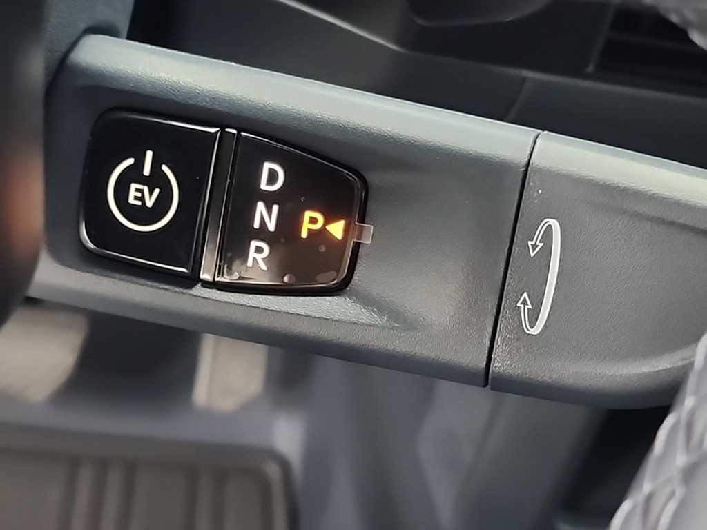 KIA PV5 - Vista 8