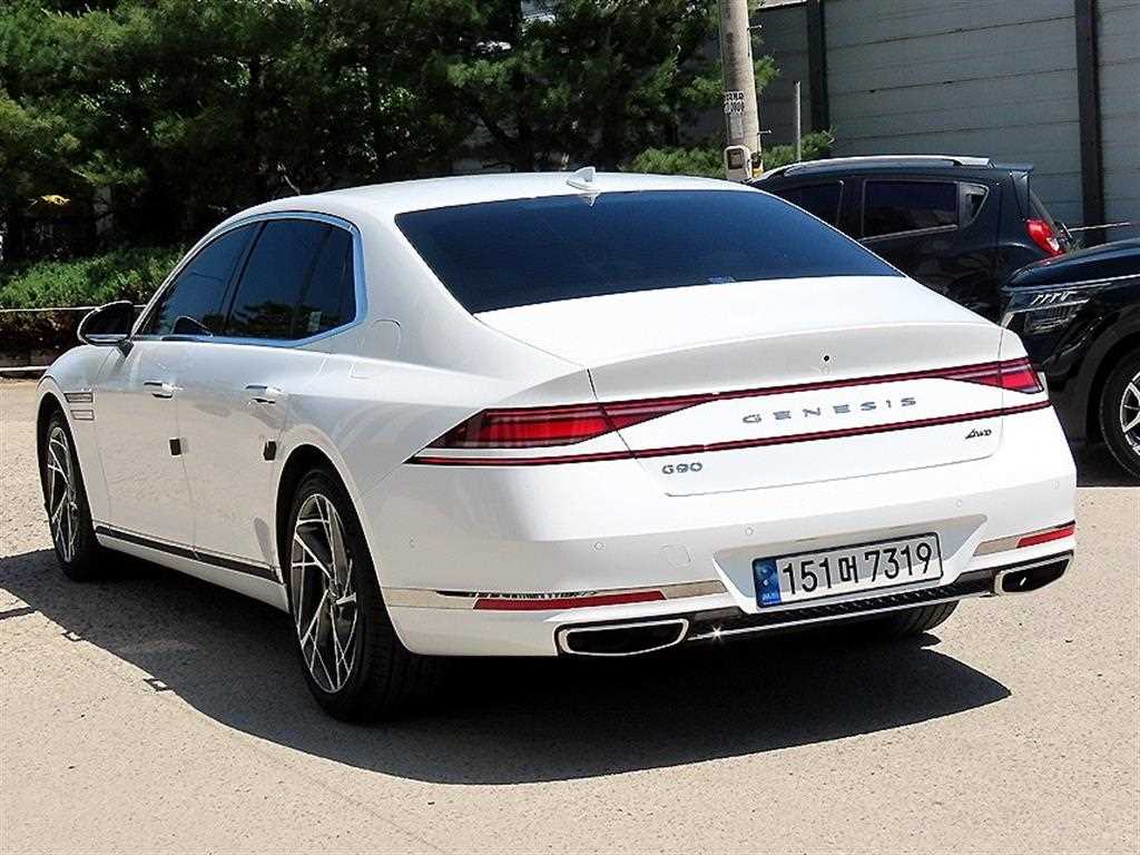 Genesis G90 - Vista 3