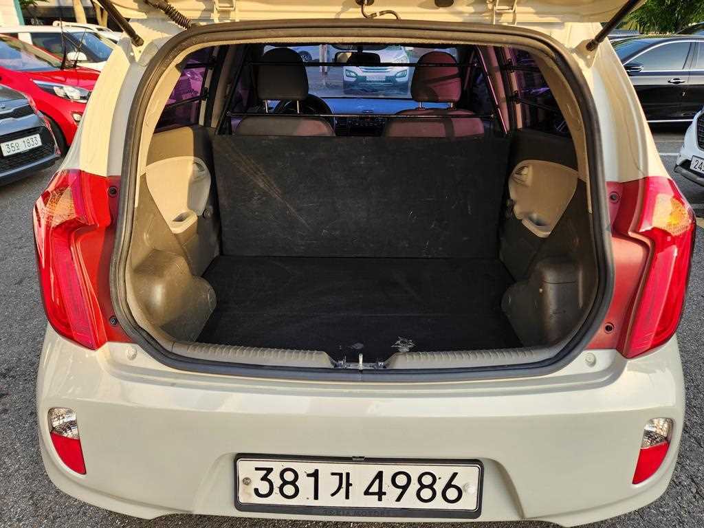 KIA Morning - Vista 5
