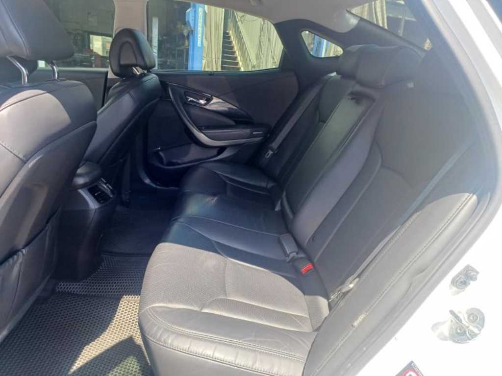 HYUNDAI Grandeur - Vista 9