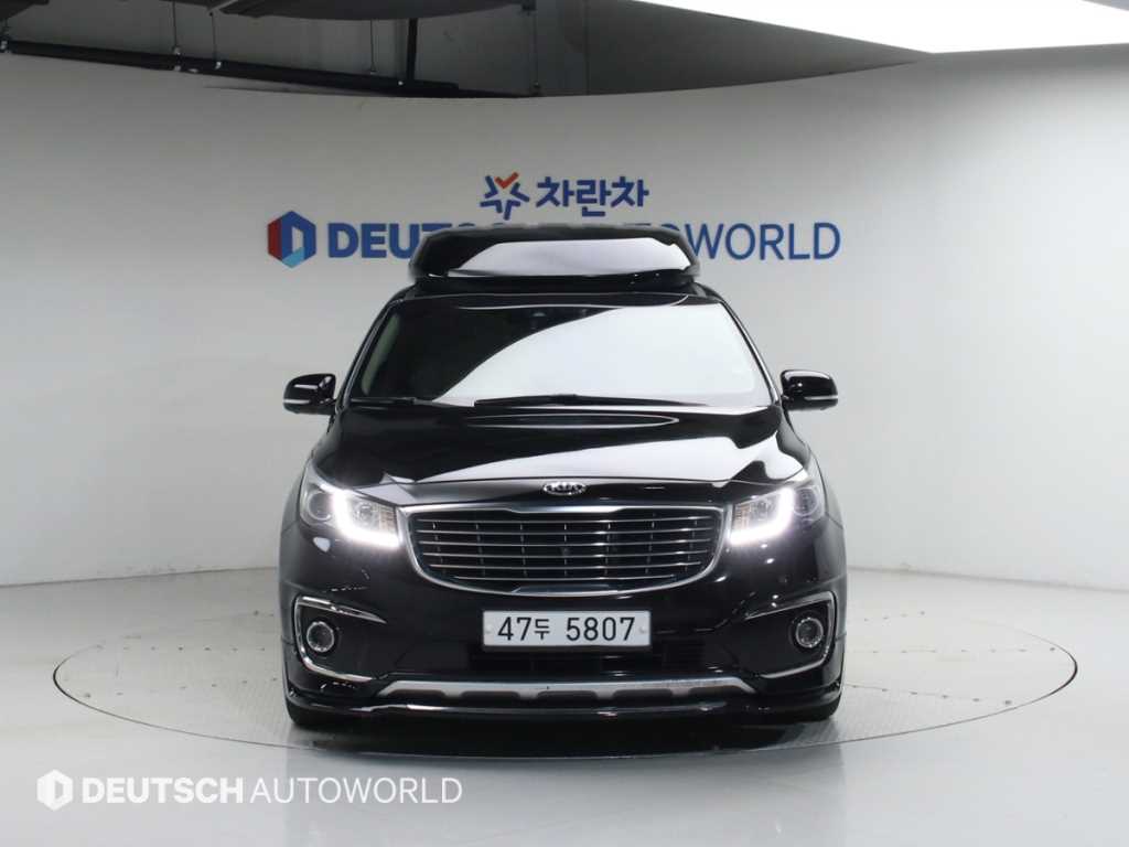 KIA Carnival - Vista 3