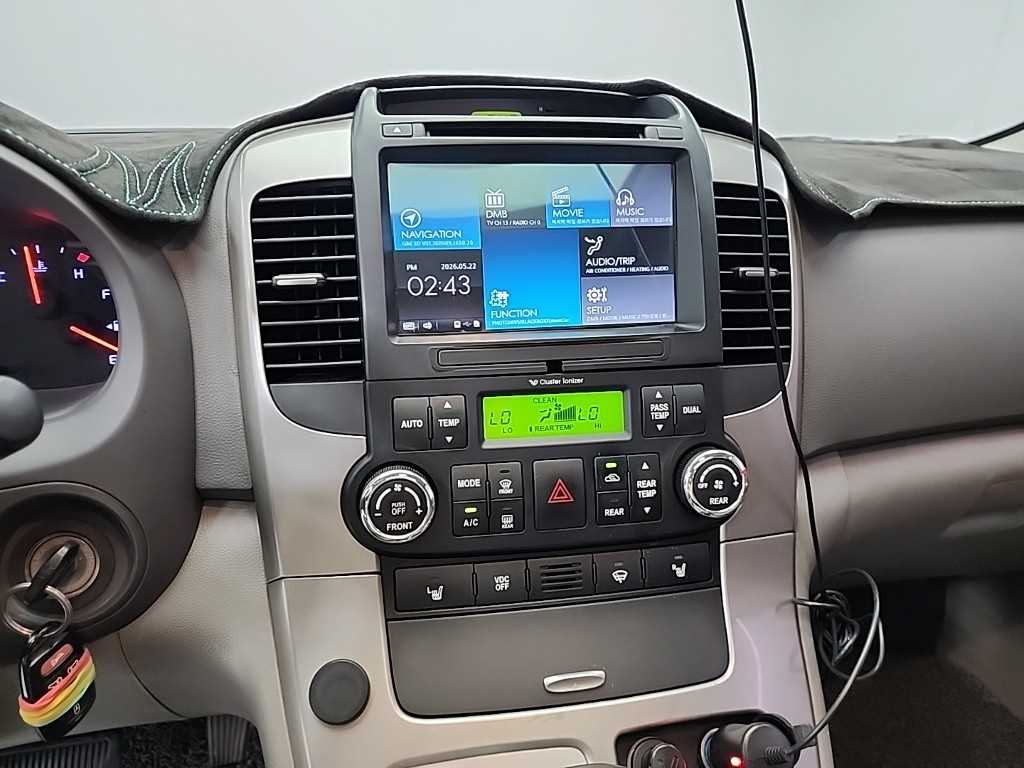KIA Carnival - Vista 10