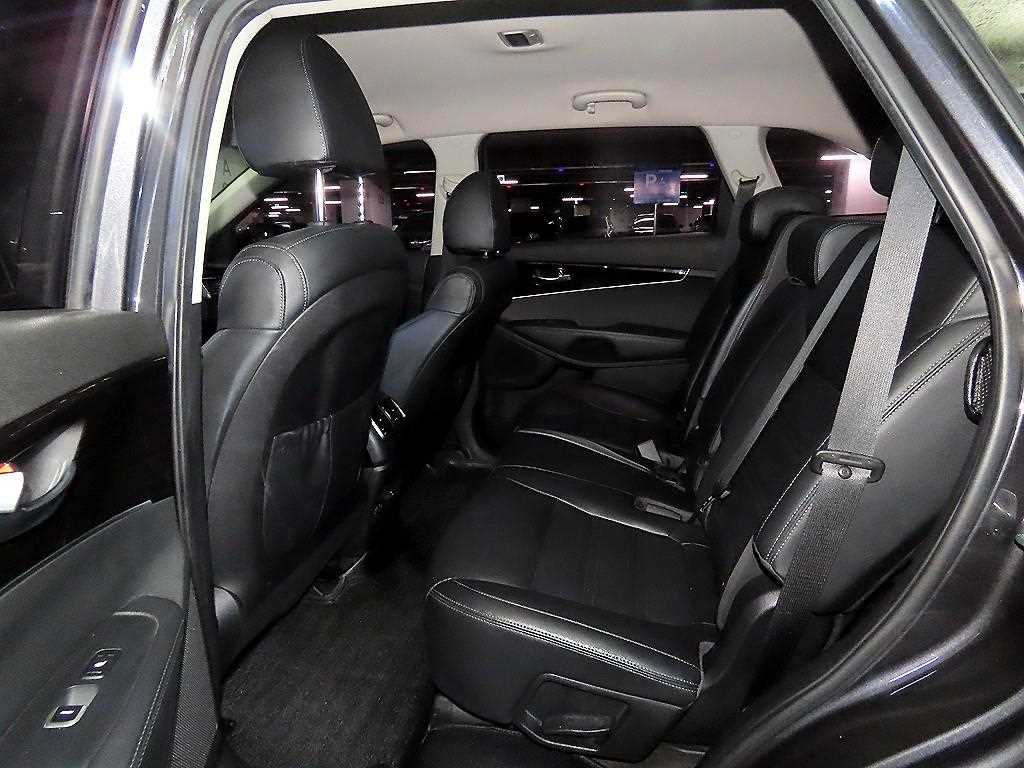 KIA Sorento - Vista 7