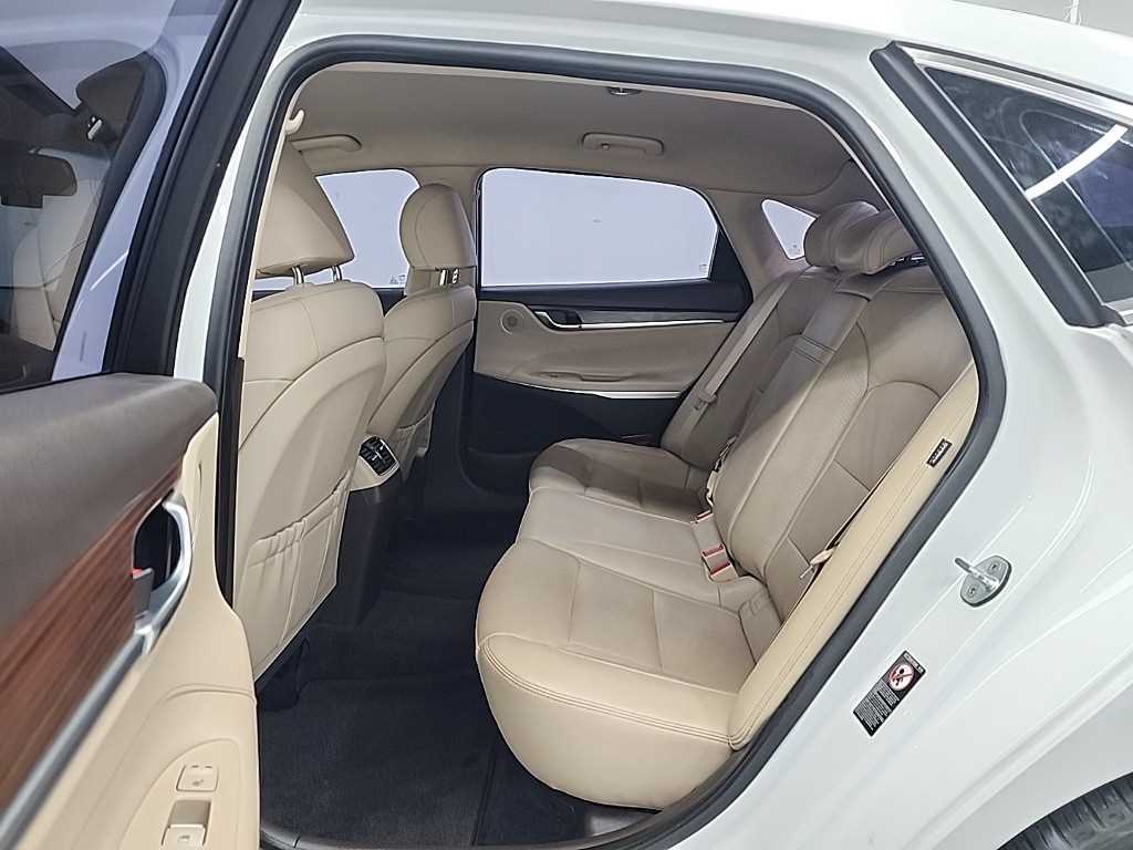 HYUNDAI Grandeur - Vista 12