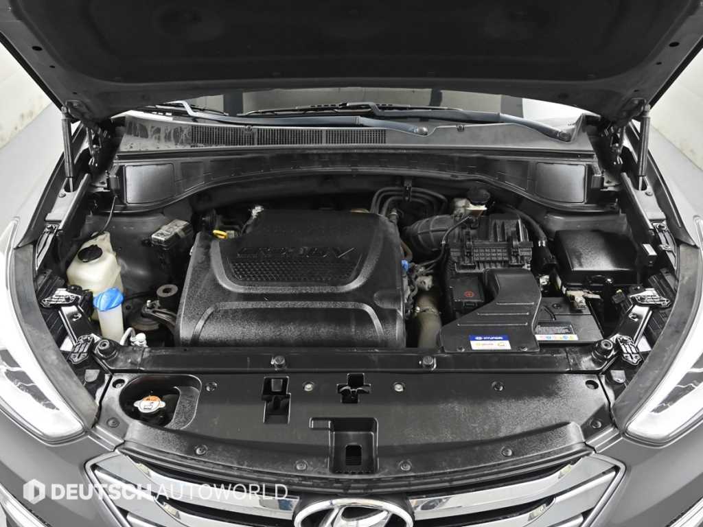 HYUNDAI Santa Fe - Vista 5