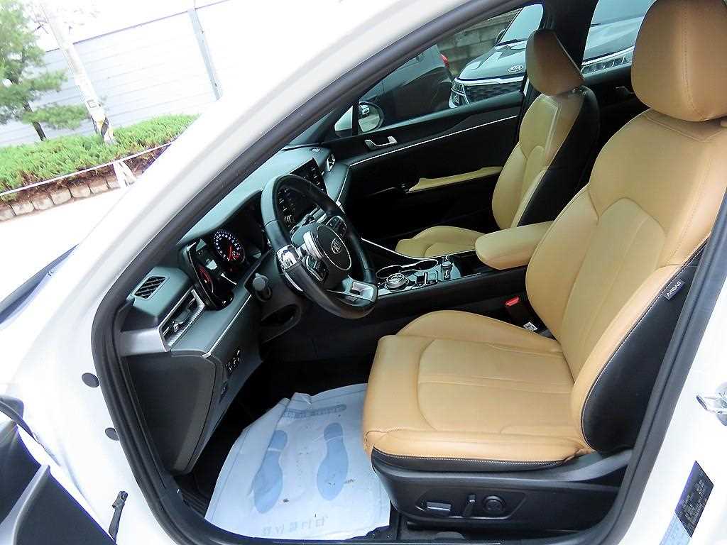 KIA K5 - Vista 5