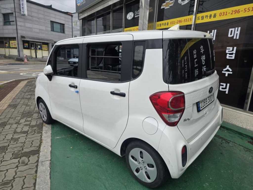 KIA Ray - Vista 4