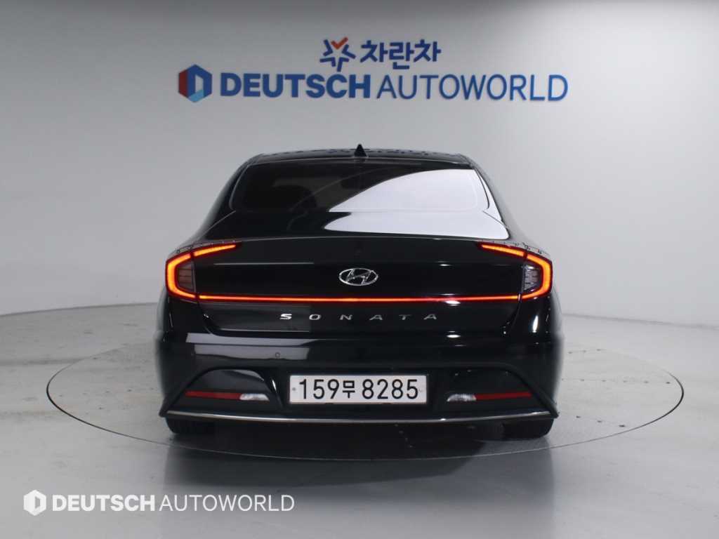 HYUNDAI Sonata - Vista 4