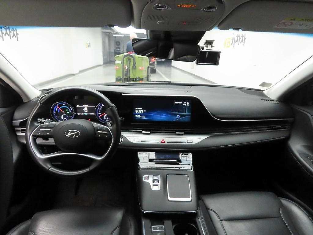HYUNDAI Grandeur - Vista 6