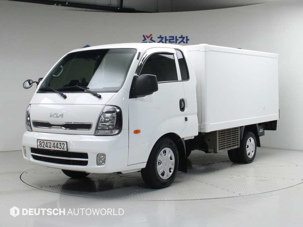 Small Truck Freezer Box(Low Deck) 2022 Blanco - Importación desde Corea - HF Imports Iquique - Foto 1