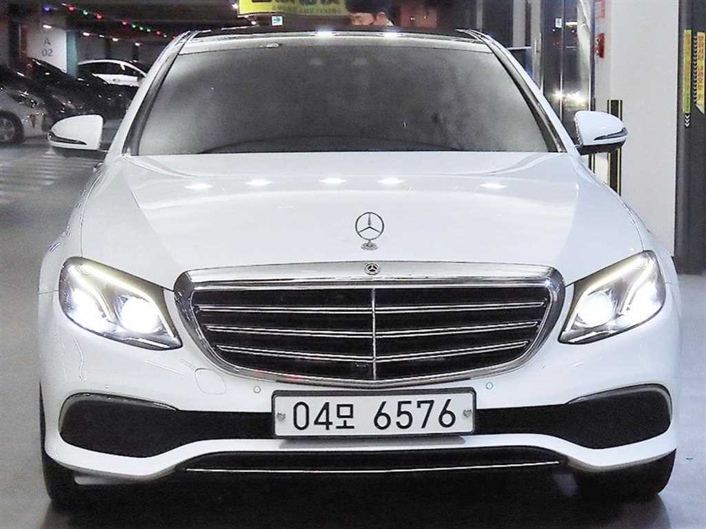 Mercedes Benz E class - Vista 2