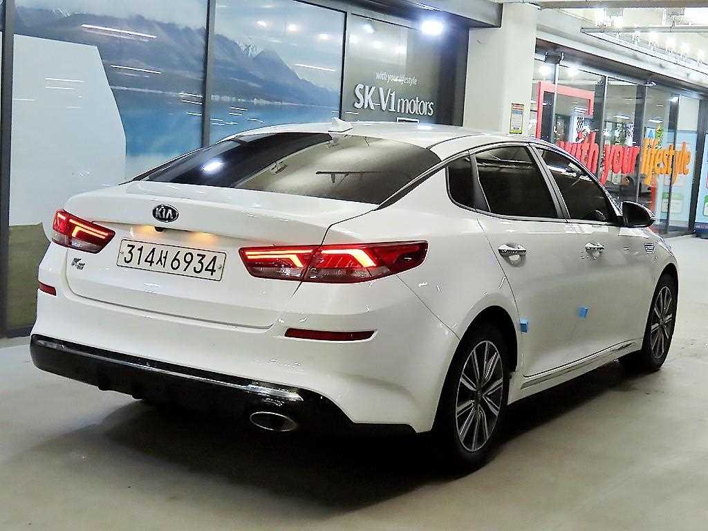 KIA K5 - Vista 4