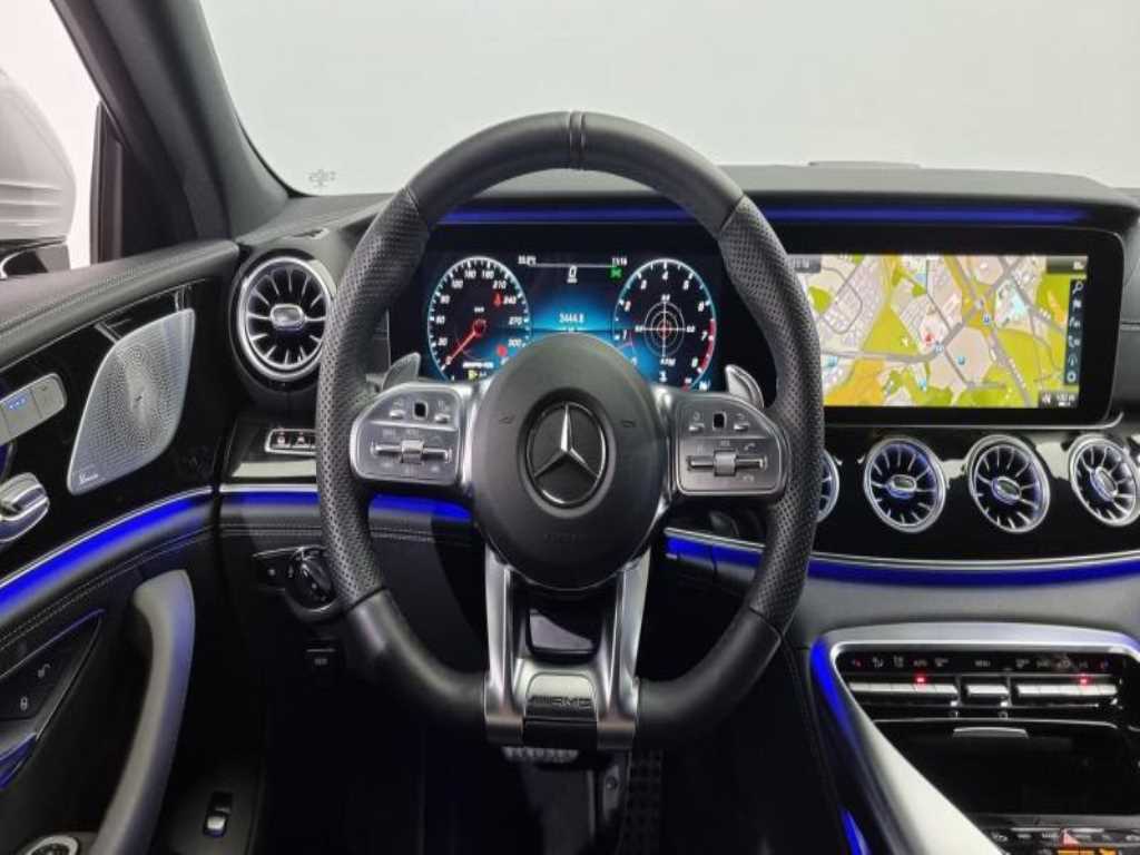 Mercedes Benz AMG GT - Vista 9