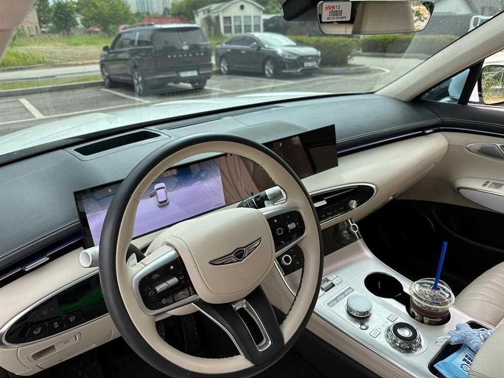 Genesis GV70 - Vista 2