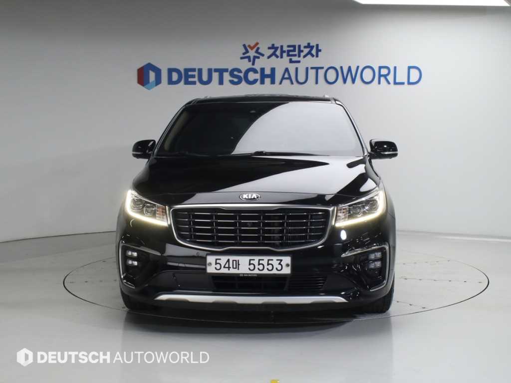 KIA Carnival - Vista 3