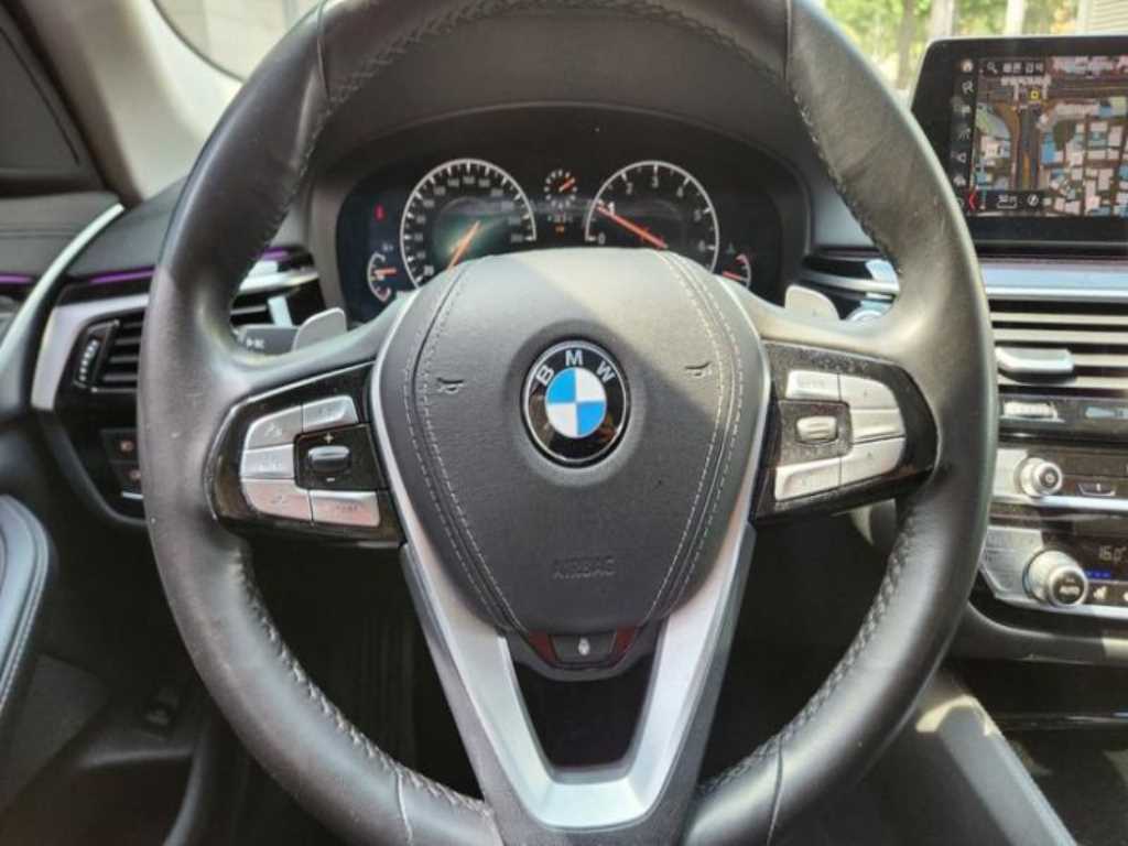 BMW 5 Series 2019 Blanco - Importación desde Corea - HF Imports Iquique - Foto 13