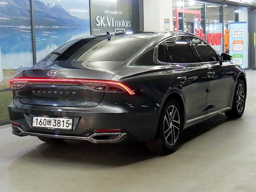 HYUNDAI Grandeur - Vista 4