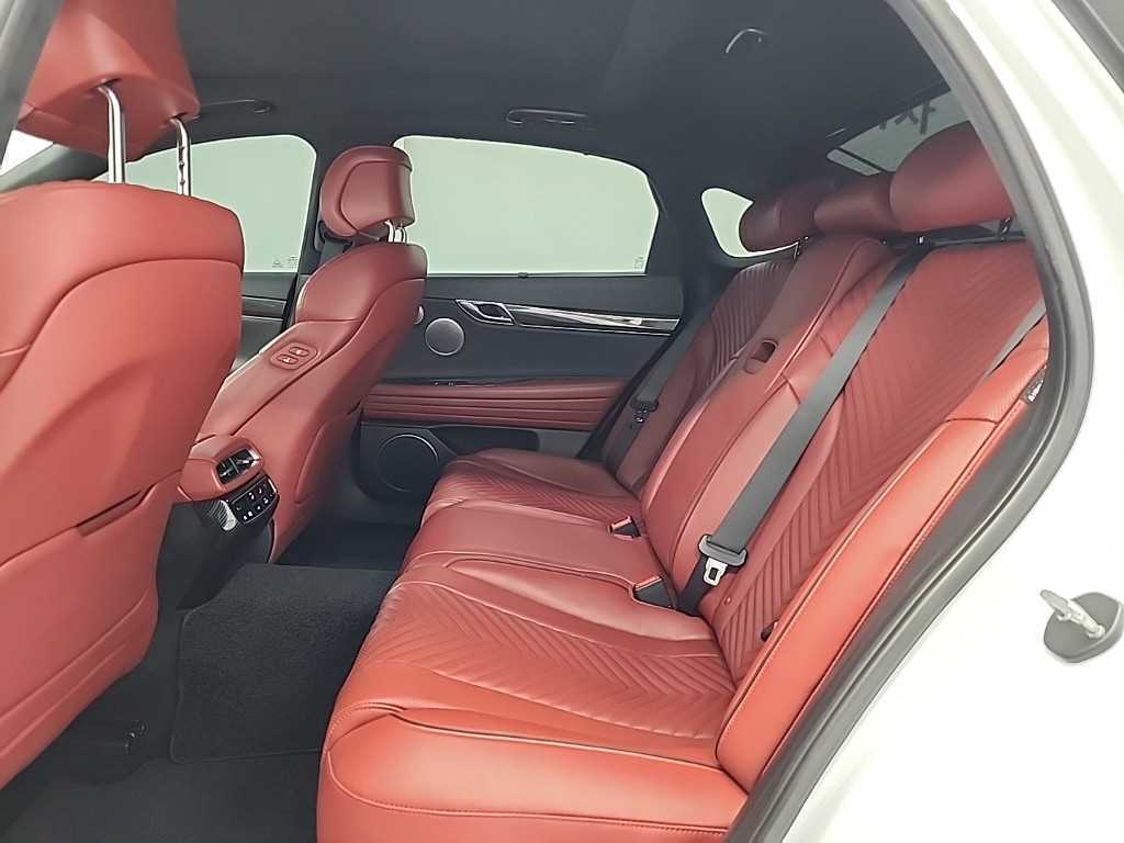 Genesis G80 - Vista 12