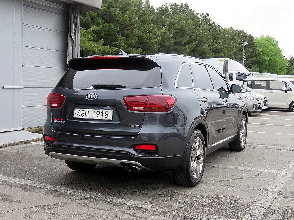KIA Sorento - Vista 4