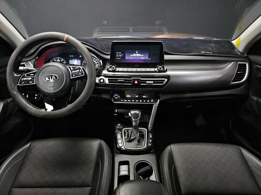 KIA Seltos - Vista 7