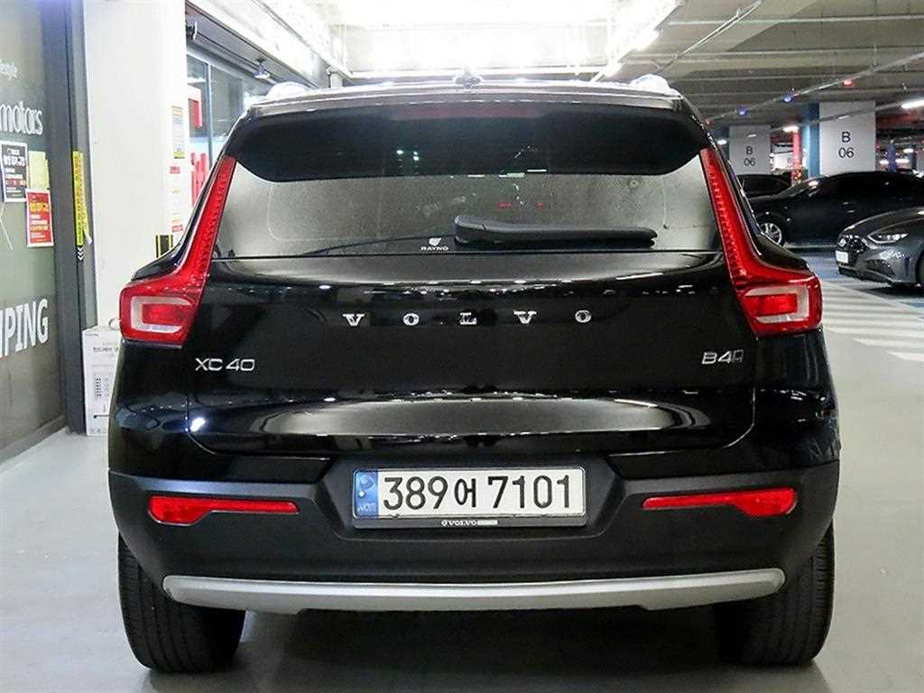 Volvo XC40 - Vista 5