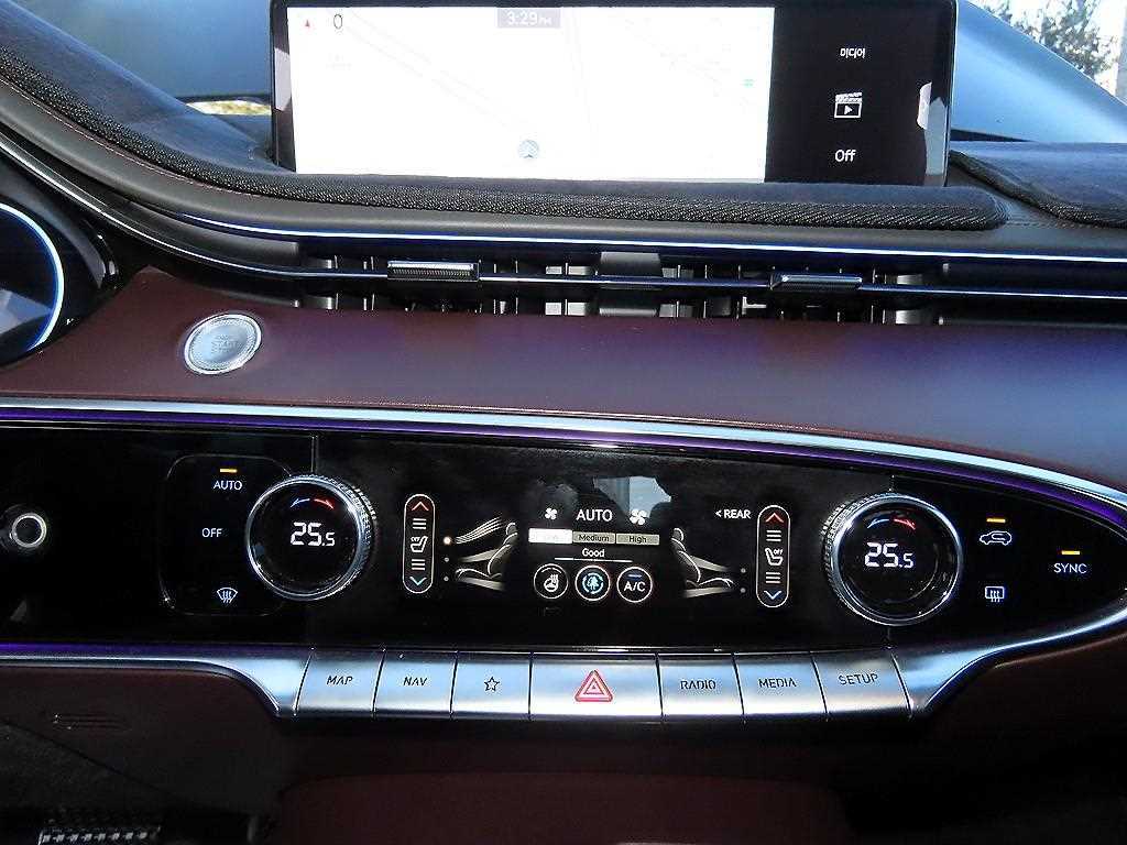 Genesis GV70 2021 Negro - Importación desde Corea - HF Imports Iquique - Foto 13