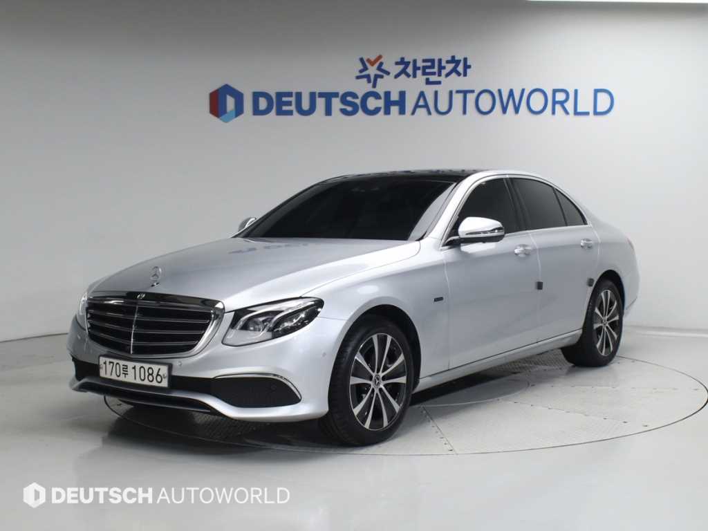 Mercedes Benz E class - Vista 2