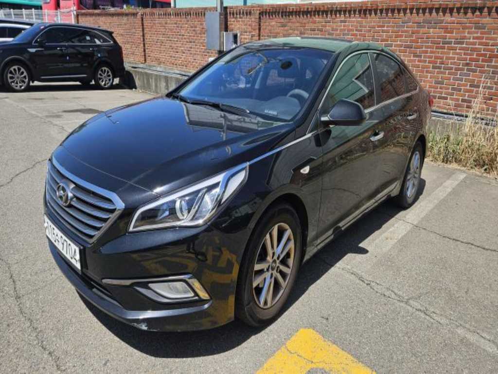HYUNDAI Sonata - Vista 2