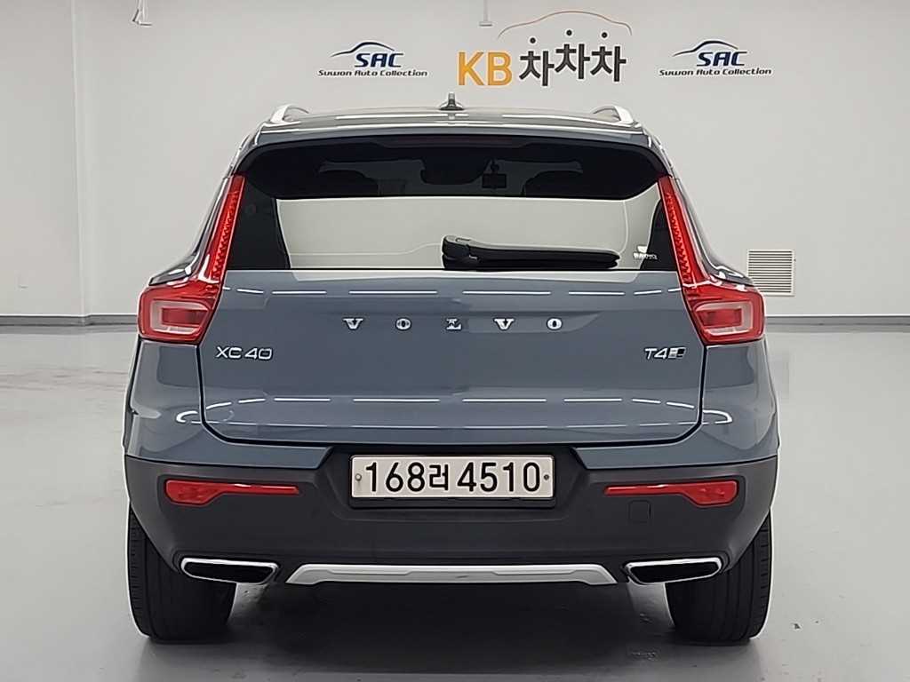 Volvo XC40 - Vista 3