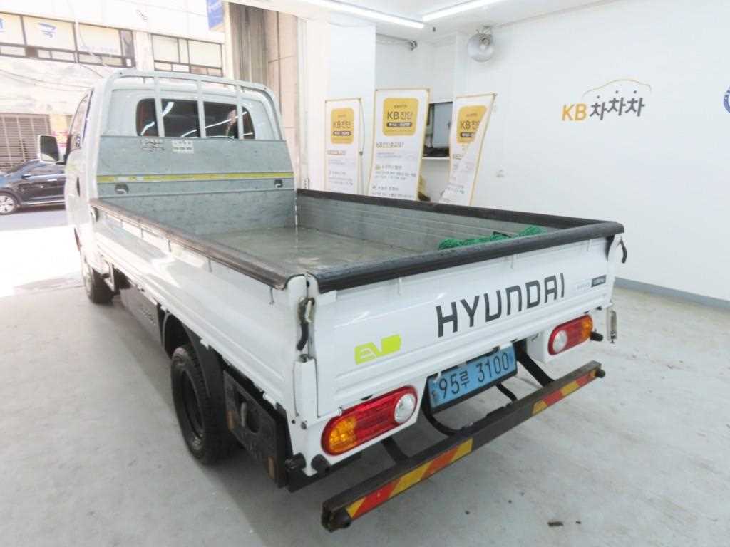 Small Truck Cargo (small) - Vista 4