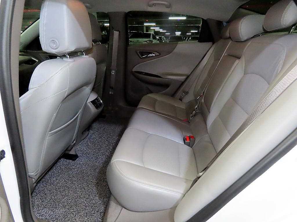 Chevrolet Malibu - Vista 7