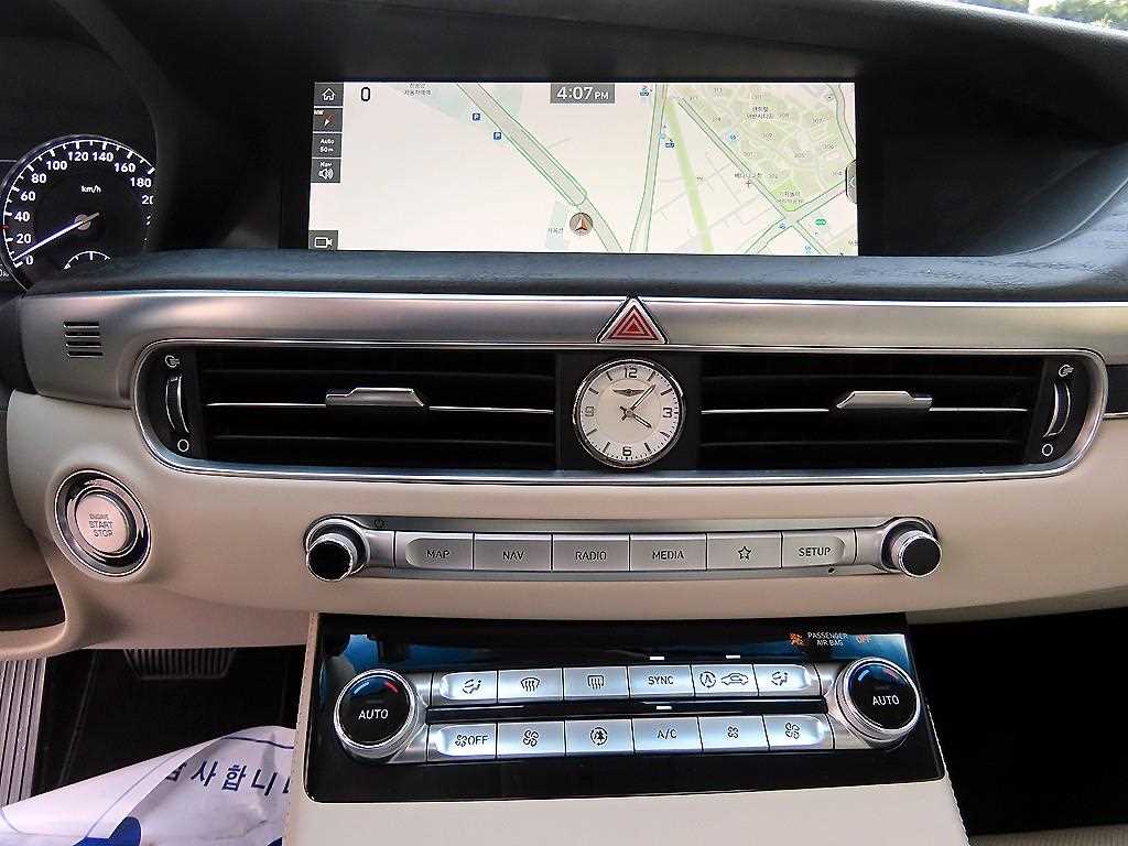 Genesis G90 2019 Gold color - Importación desde Corea - HF Imports Iquique - Foto 13
