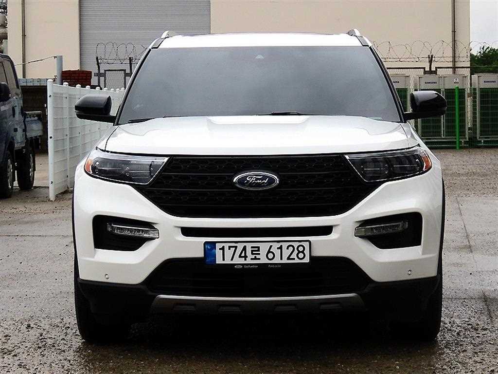 Ford Explorer - Vista 2