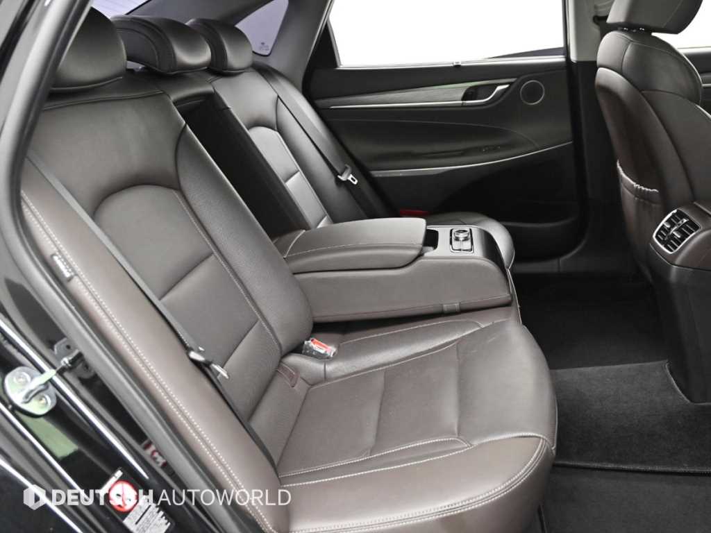 HYUNDAI Grandeur - Vista 12