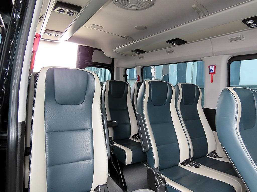 HYUNDAI Solati - Vista 7