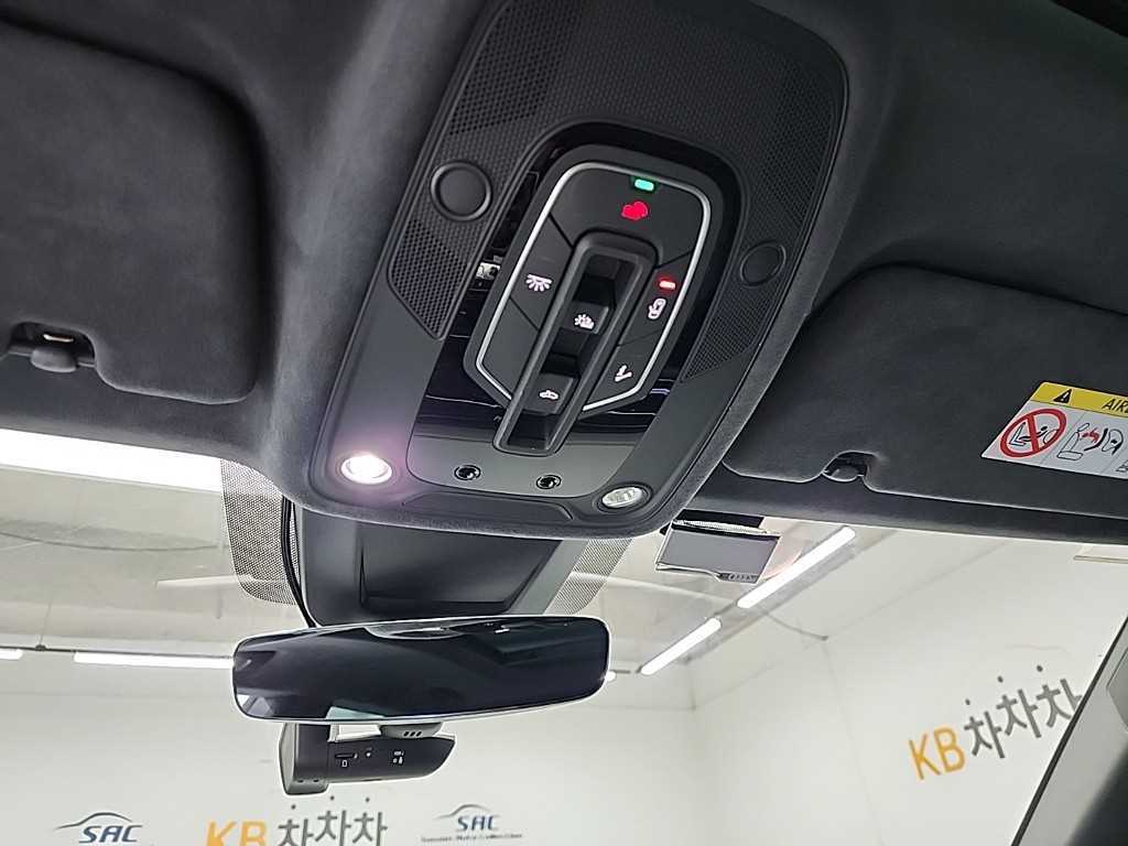 Audi RSQ8 2025 Blanco - Importación desde Corea - HF Imports Iquique - Foto 17
