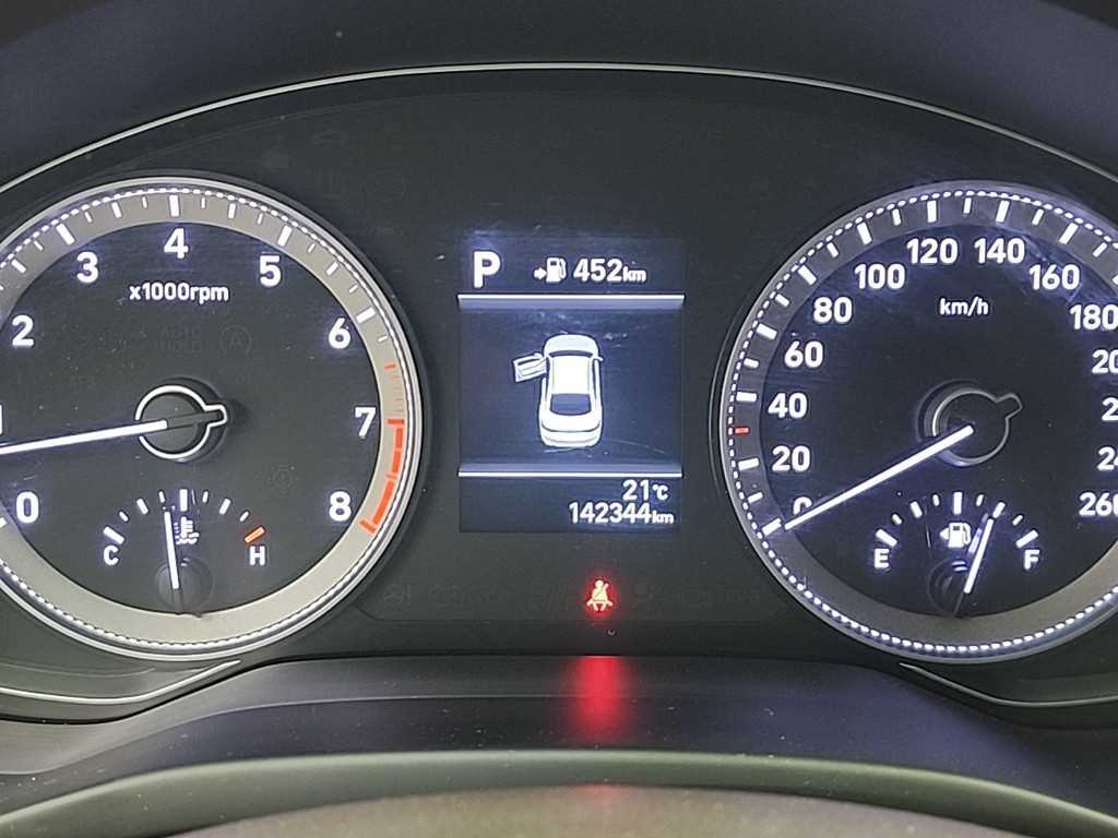HYUNDAI Grandeur - Vista 6