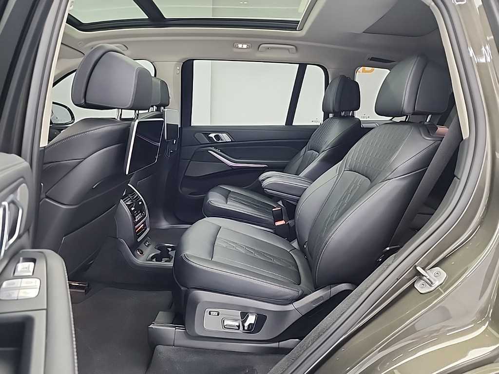 BMW X7 - Vista 12
