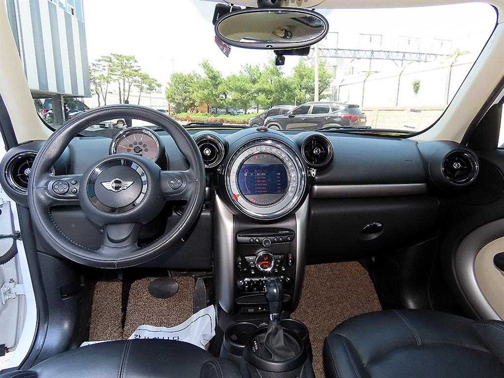 Mini Countryman - Vista 7