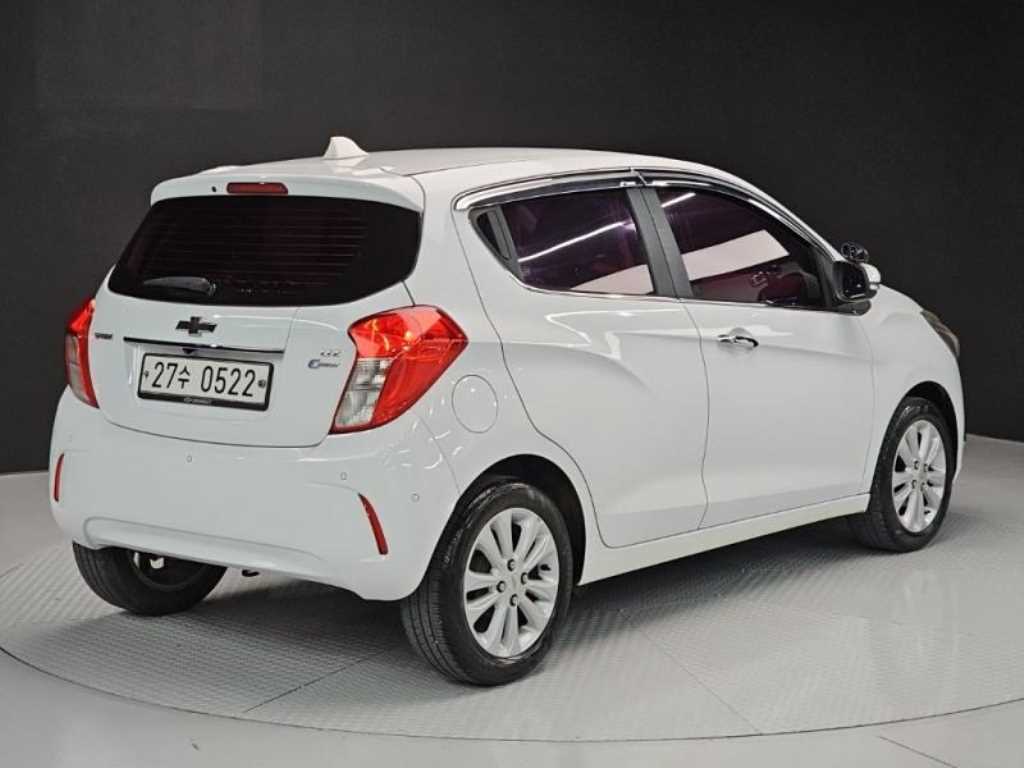Chevrolet Spark - Vista 3