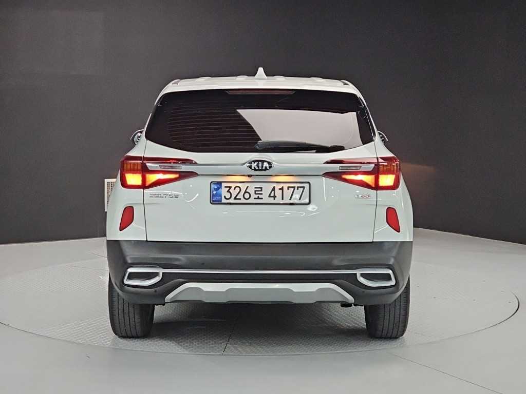 KIA Seltos - Vista 3