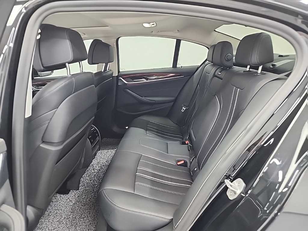 BMW 5 Series - Vista 12