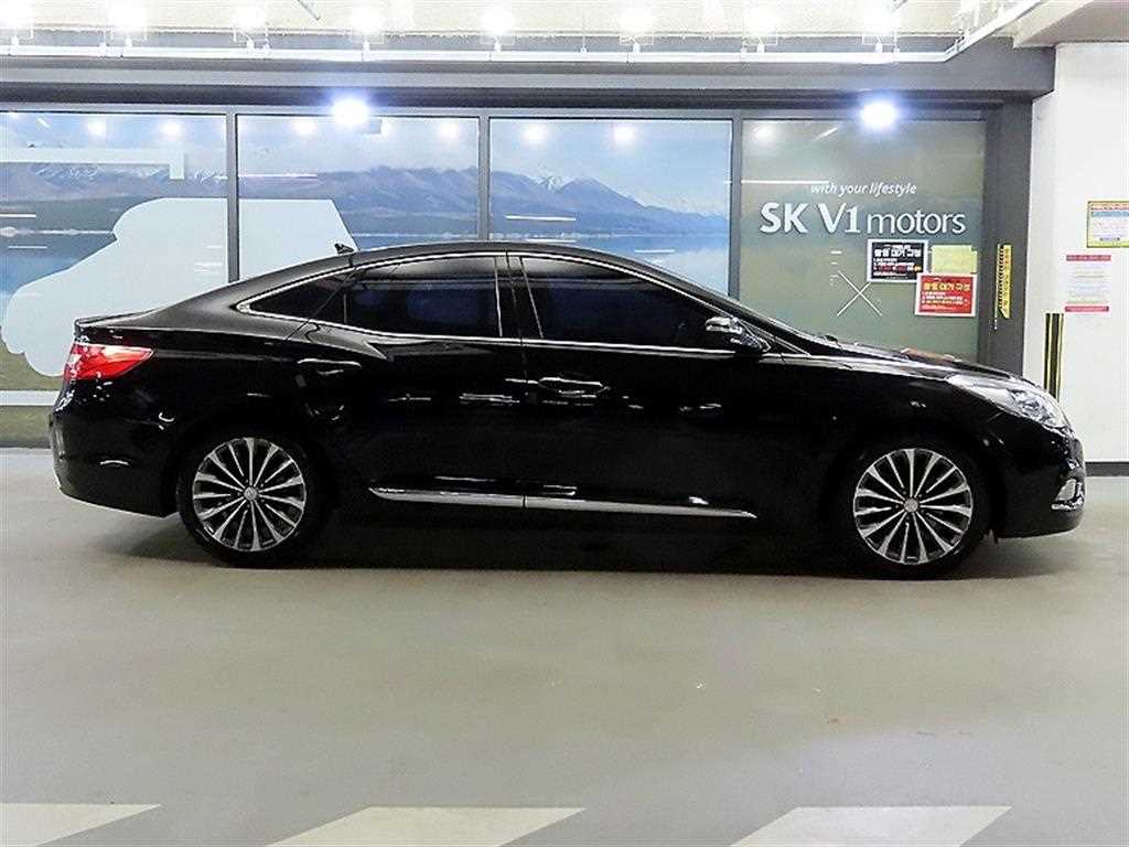 HYUNDAI Grandeur - Vista 3